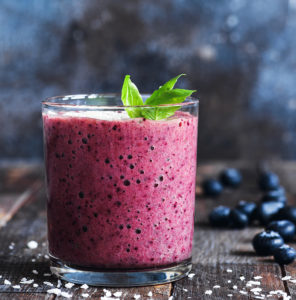 Blueberry blended mocktail perfect for busting the quarantine 15 belly with Dr Kaufman